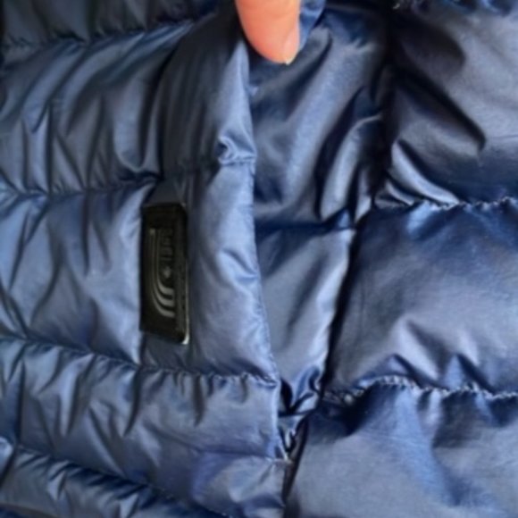 Lole Navy Down Vest with Hood, XS - Picture 7 of 8